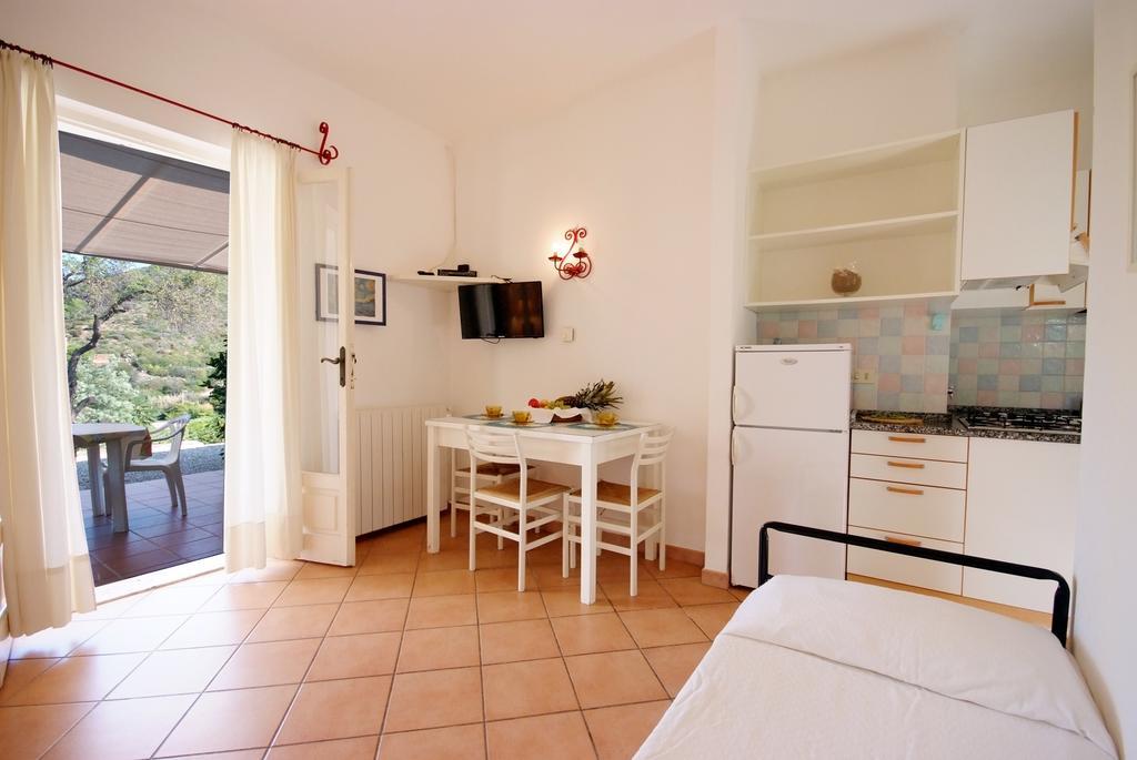 Casa Vacanze Dino Apartment Capoliveri  Exterior photo
